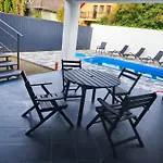 Ml 81 Apartamento *